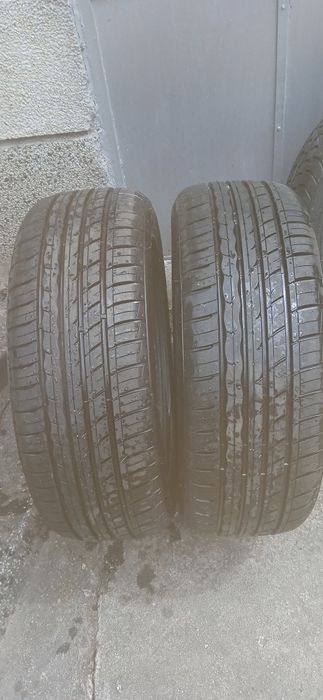 Продавам три гуми чисто нови 205 / 55 /16 цола гумите са чисто нови