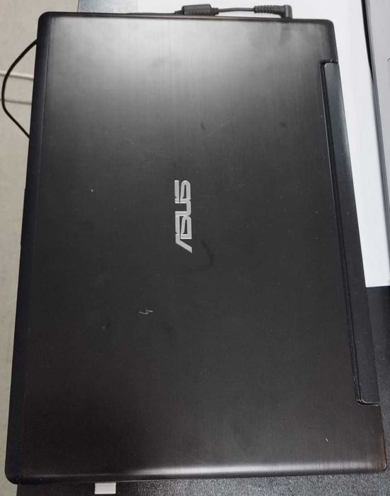 Vand laptop asus K56CA  in stare de functionare