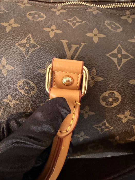 Сакове- Louis Viutton