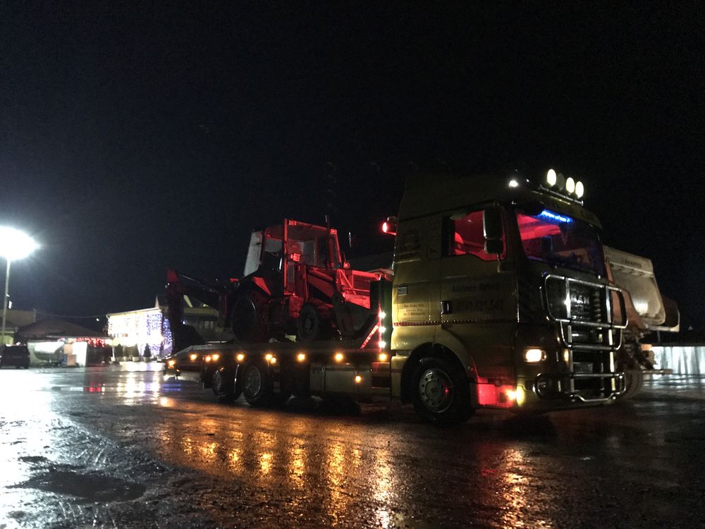 Tractari transport utilaje dube camioane tractoare buldoexcavatoare
