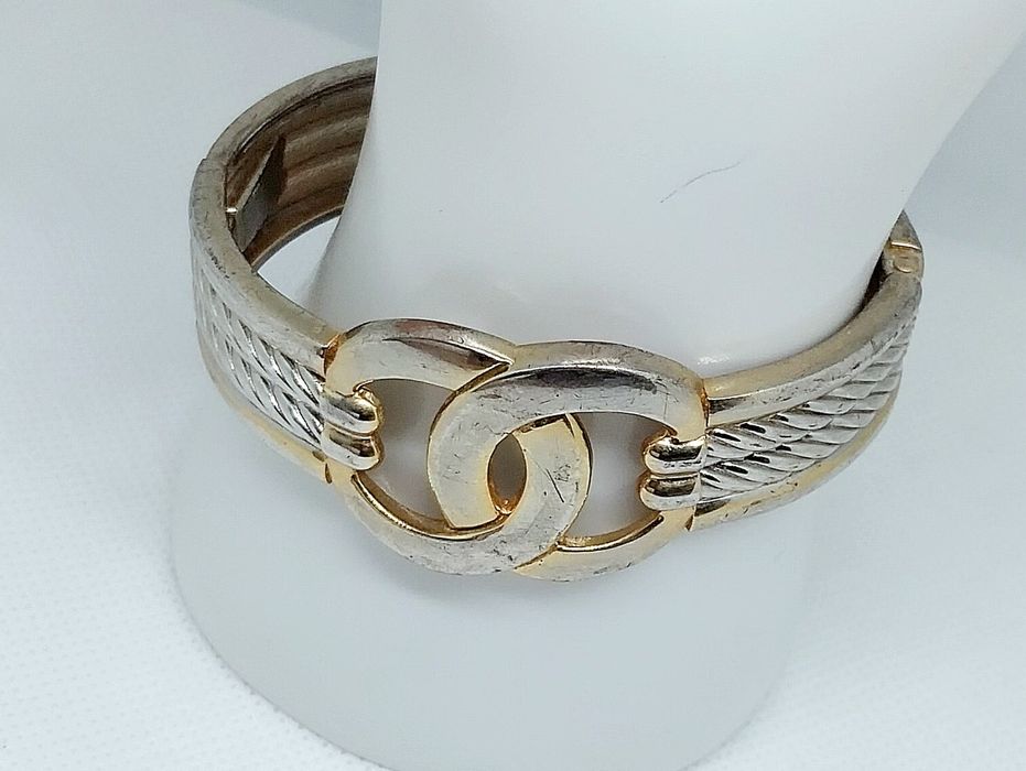 Винтажный браслет из Америки в стиле Coco Chanel.