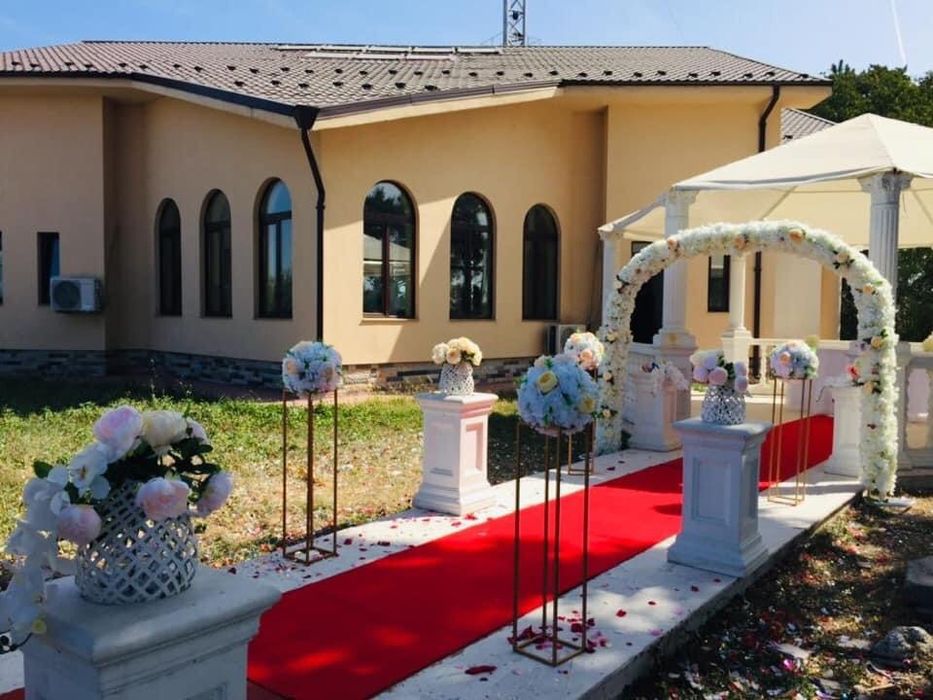 Panou floral sau cu baloane