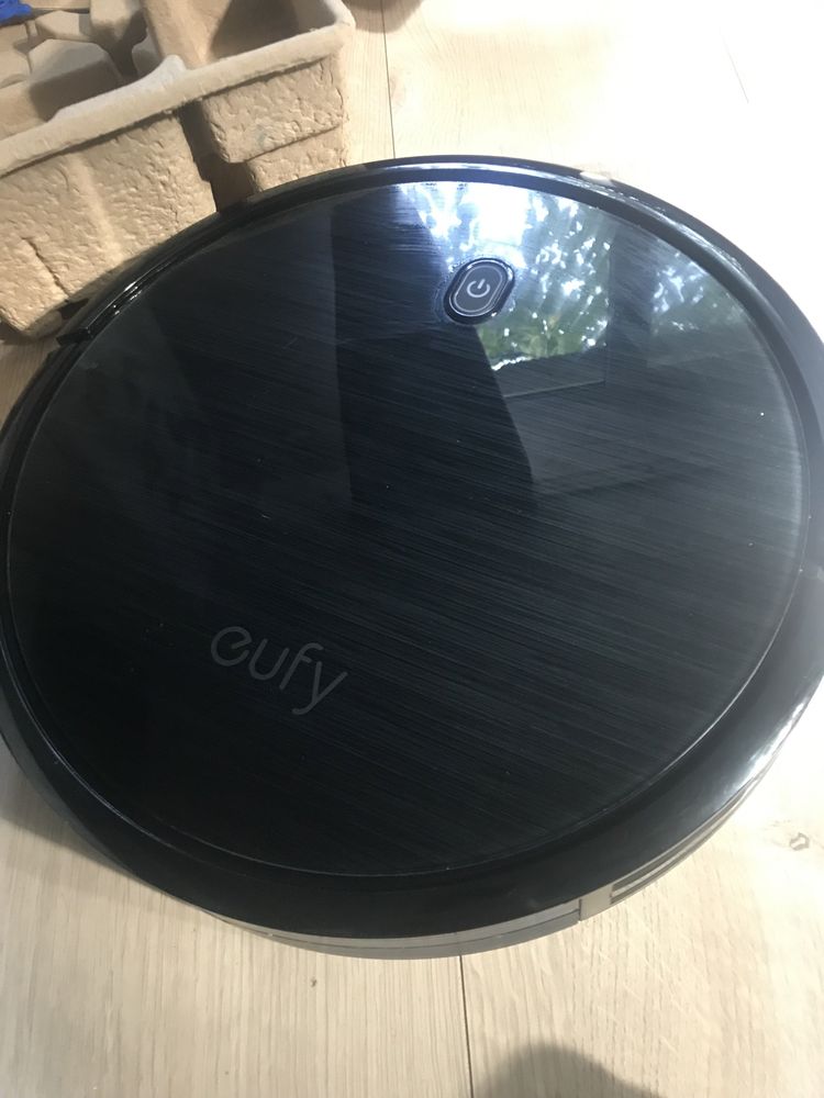 Aspirator robot Eufy