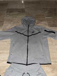 Trening Nike tech fleece original