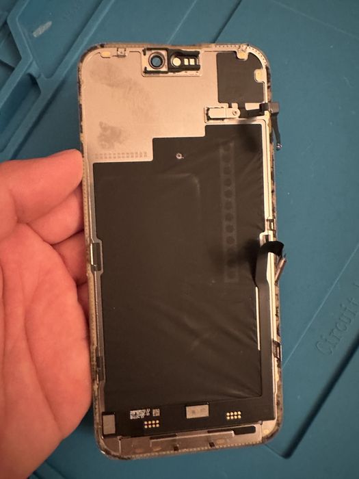 Display original iPhone 15 Pro Max fisurat, perfect functional