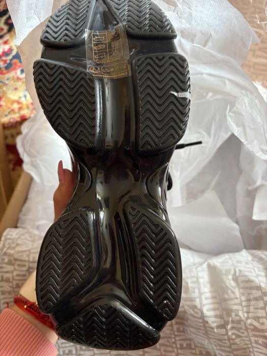 Чисто нови маратонки Steve Madden