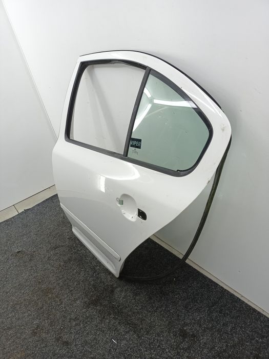 Dezmembrez Usa stanga spate de pe Skoda OCTAVIA 2009-2014