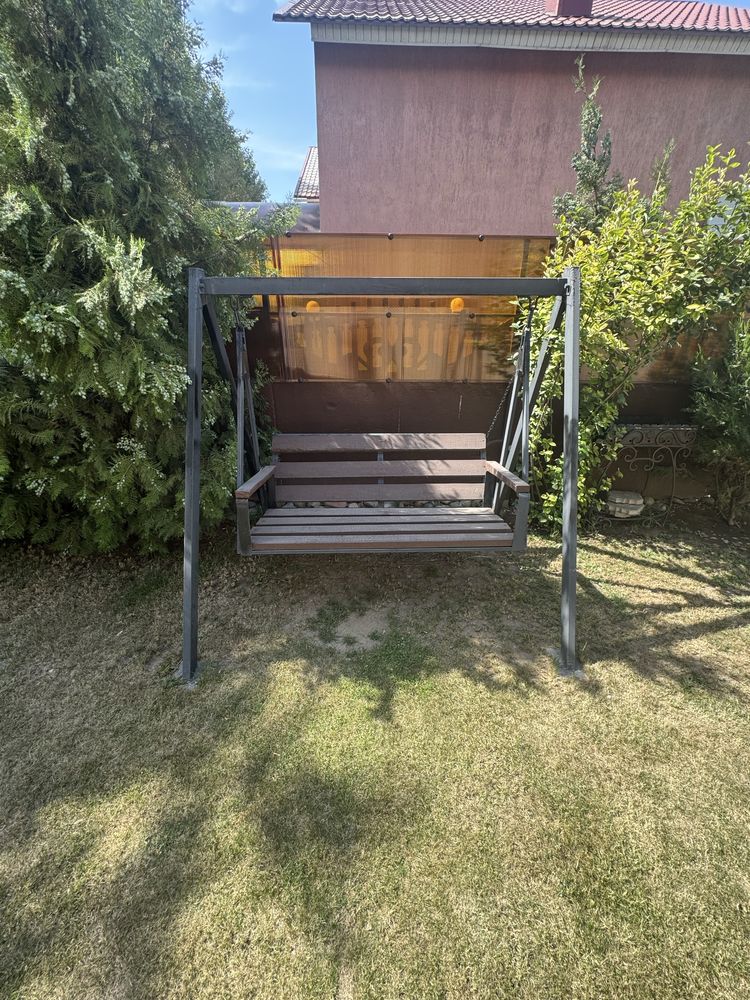 Продам Садовую качелю