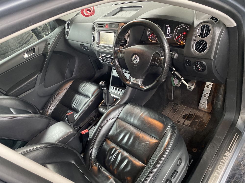 Bara far trager usa jante capota stop aripa vw tiguan rline 2.0tdi cbb