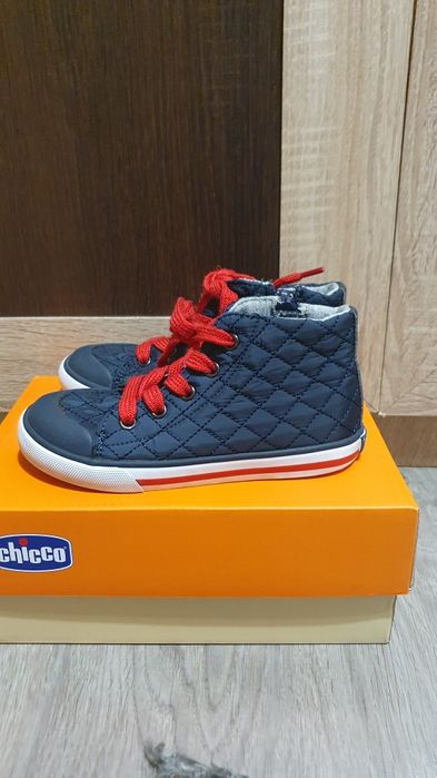 Ghete  Chicco 27, Ghete Reserved 28