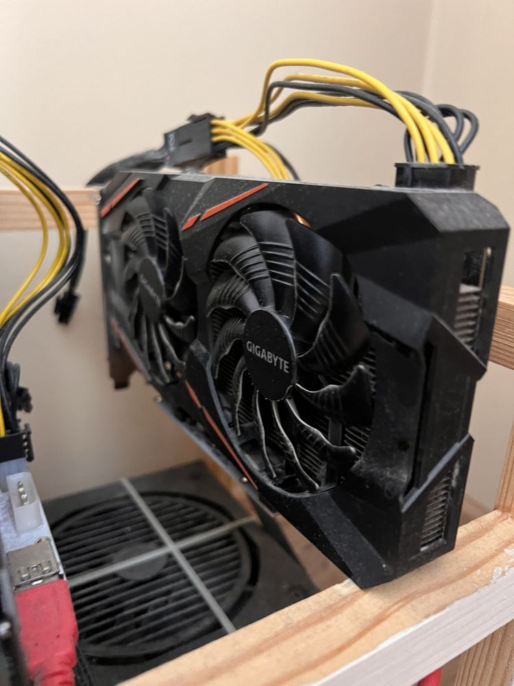 Майнинг риг със 6 карти Mining rig ETH Копачка