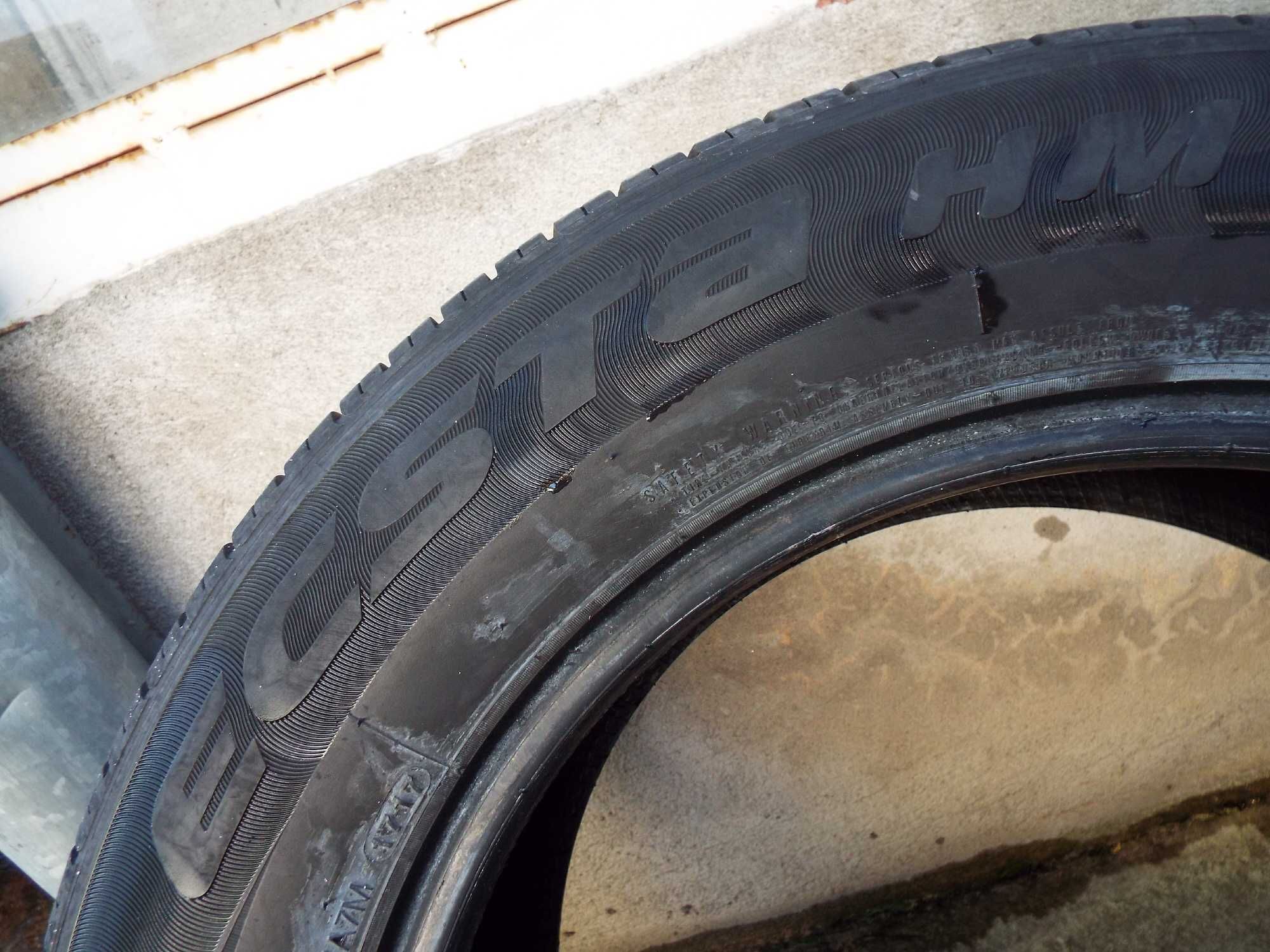 vand 2 anvelope de vara 225/55/16 kumho pret 300ron ambele