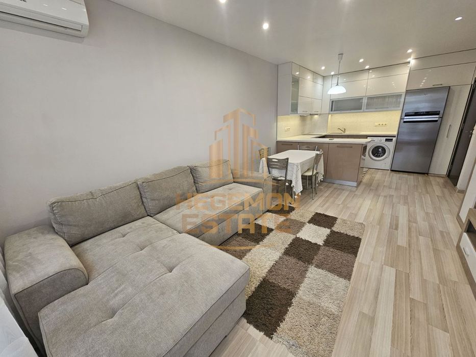 Продава се Двустаен апартамент в Варна, Възраждане 1 - 90 кв.м за 1867 €/кв.м - Снимка #3