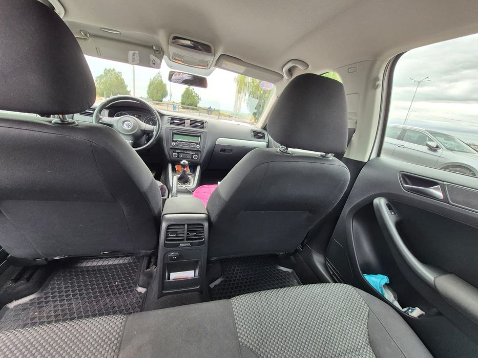 Vând vw jetta, an 2011,1.2 tsi,km 190000,