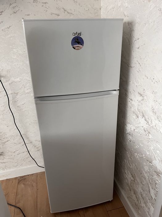 Продам холодильник Artel HD-276FN