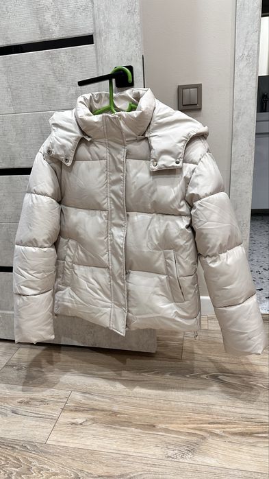 Куртка белая женская размер M