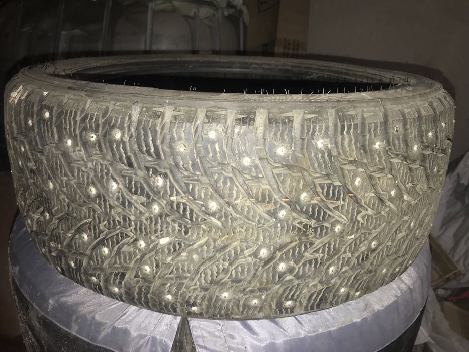 Зимняя резина 235/45/R18