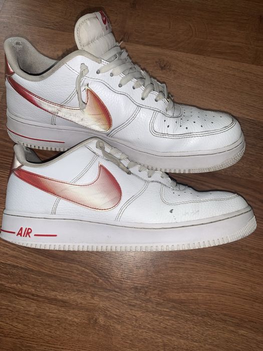 Air foce 1 low red jumbo swoosh