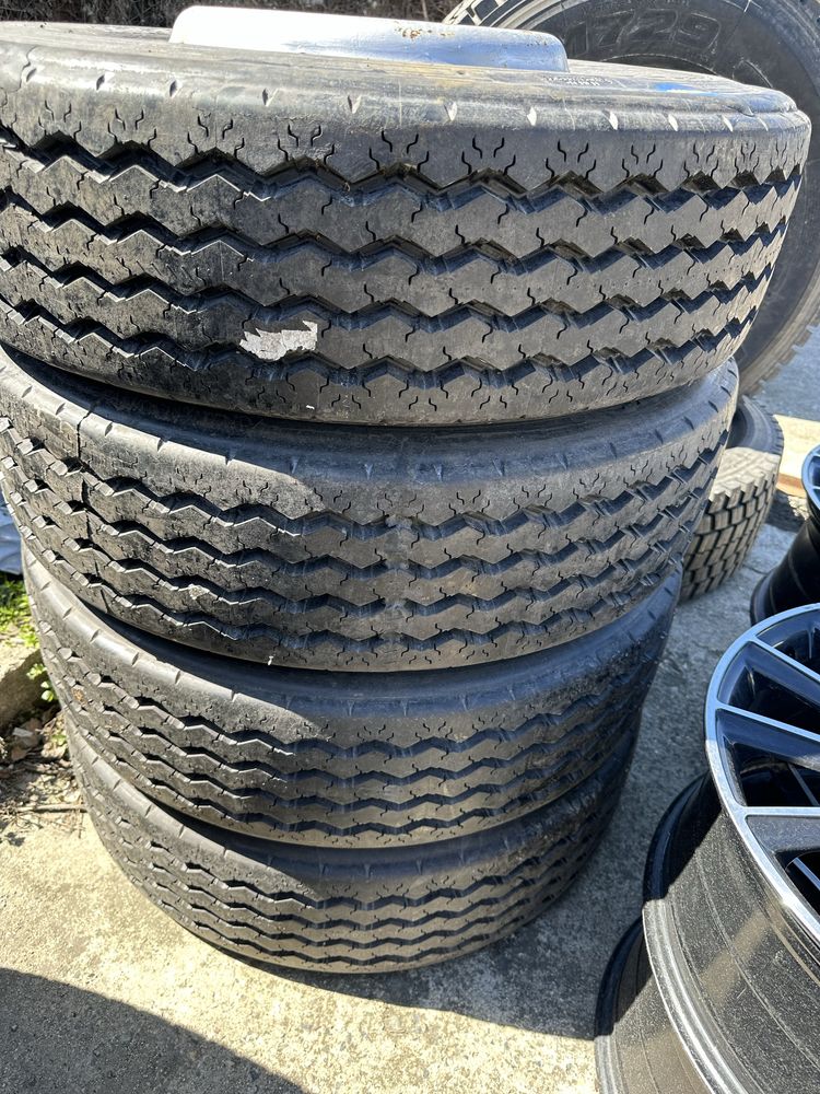 265/70/19.5 Гуми и джанти 19.5 Bridgestone