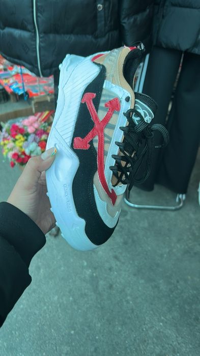 Off White odsy calitate premium oferta