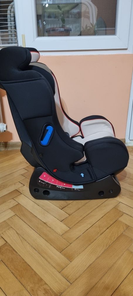 Столче за кола CHIPOLINO Trax Neo