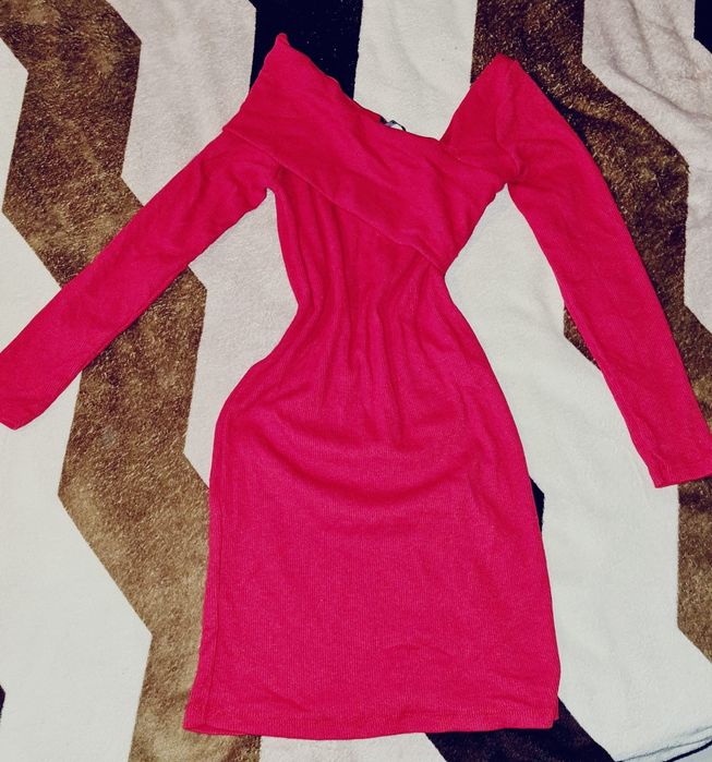 Vând haine mărimea M-L