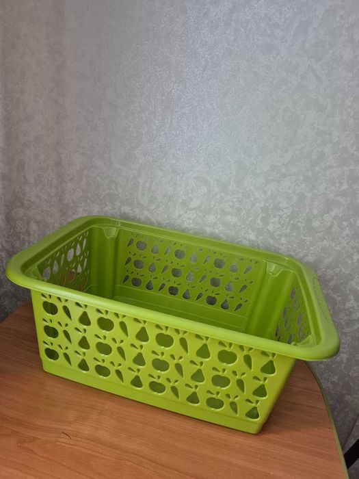 Пластиковая корзина