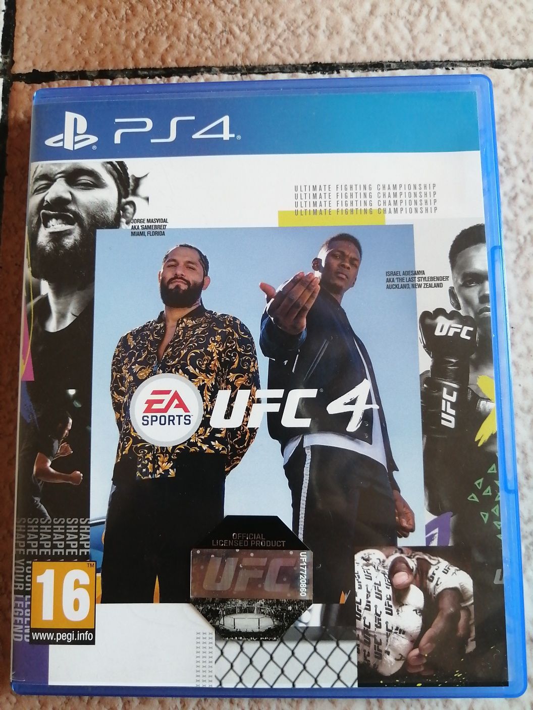 UFC 4        PS4