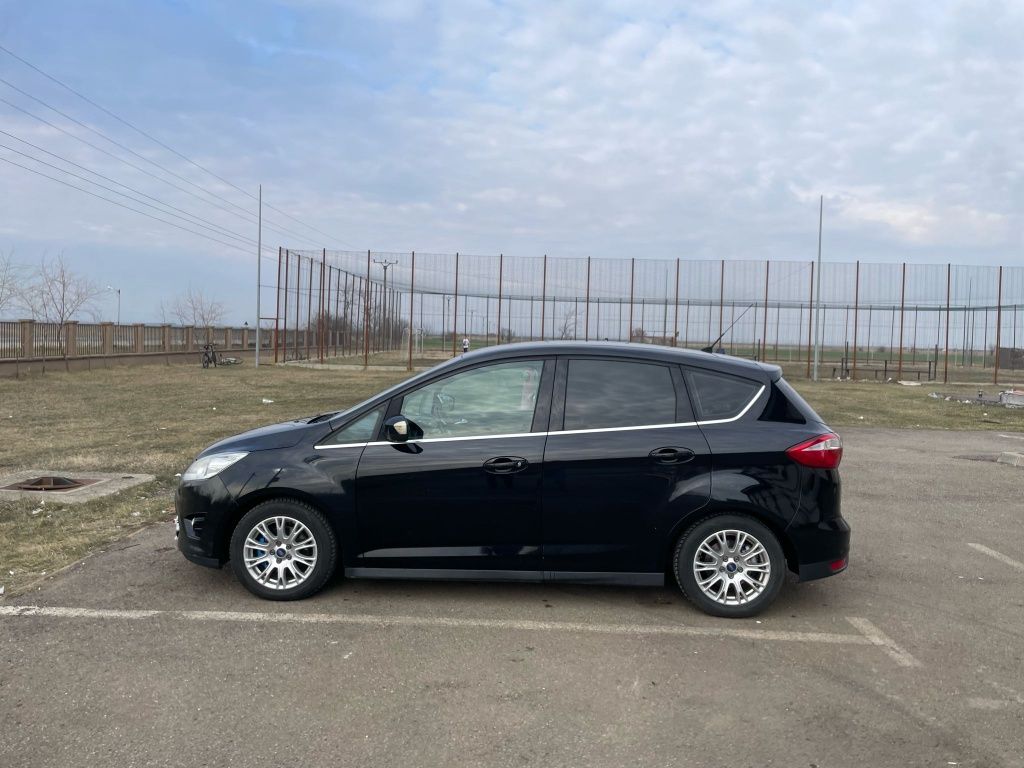 Ford C-Max Titanium