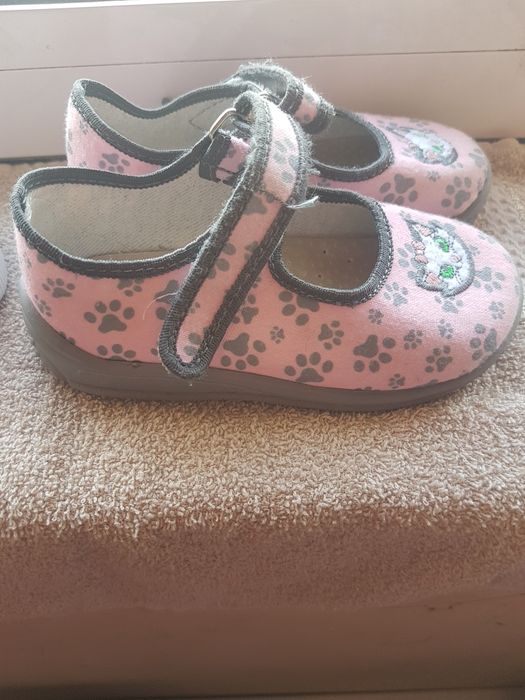 2чифта обувки 23,24н за 20лв