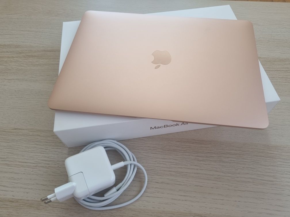 Apple MacBook Air 13” – Rose Gold [2020, Intel i5, 8GB RAM, 512GB SSD]