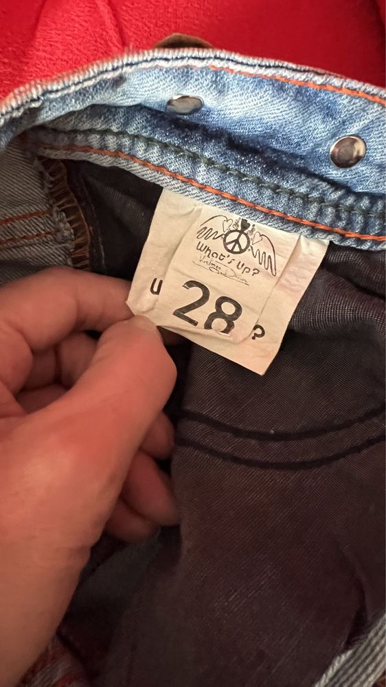 Jeans rupti si/sau cu bretele