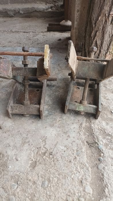 Suporți roată semanatoare