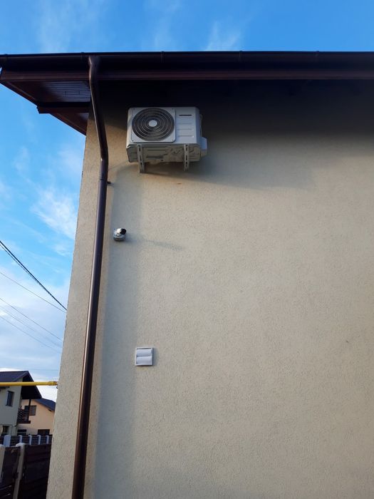 Montaj Aer conditionat service revizii intretinere