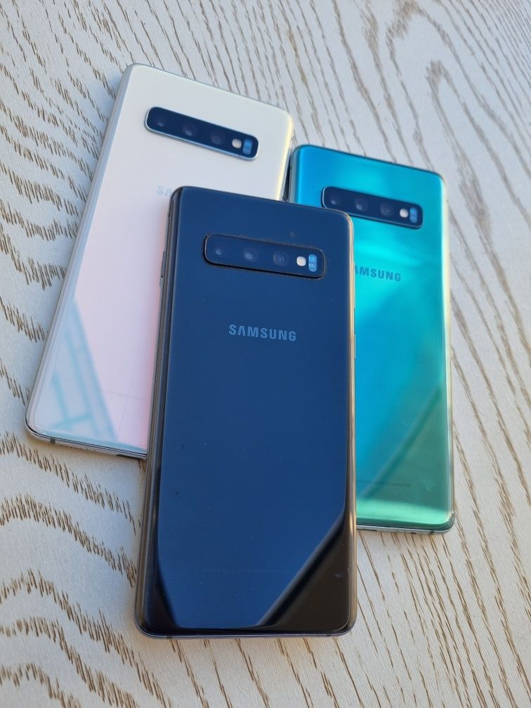 Samsung Galaxy S10 DUAL. Joyi 128 GB. Green Black White