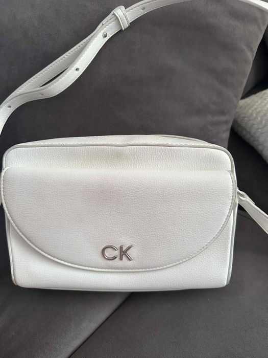 Дамска чанта Calvin Klein