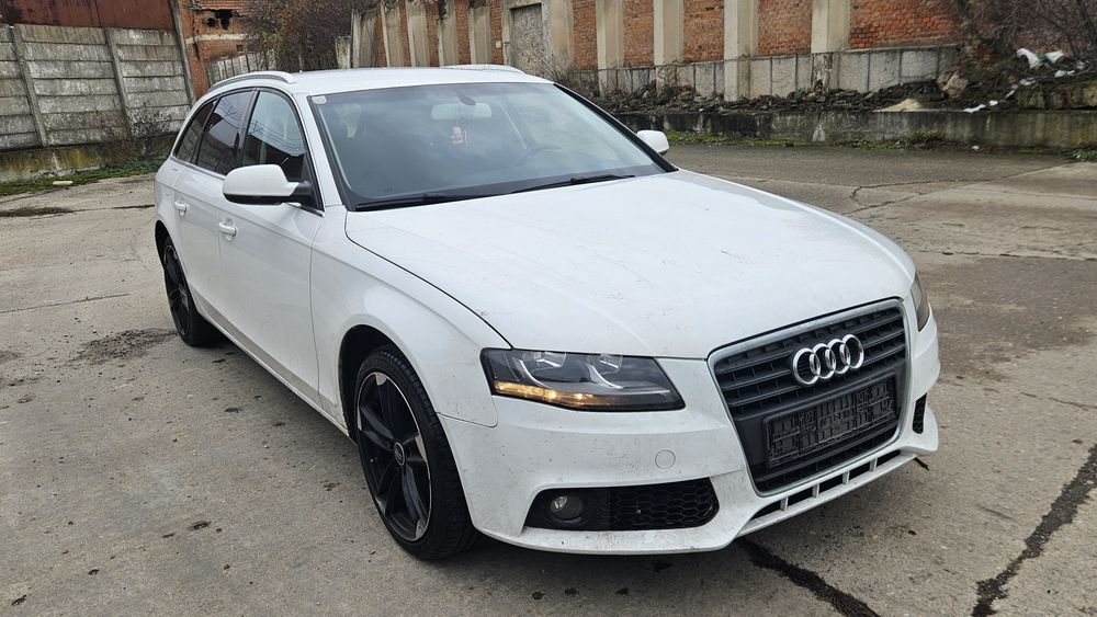 Audi A4 B8 2.0 TDI S-LINE