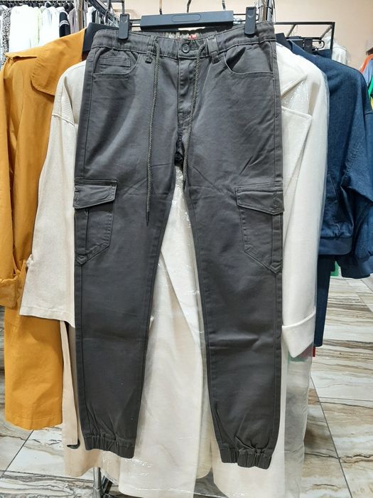 Продам брюки джоггеры