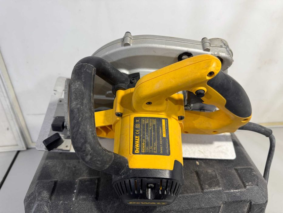 Ръчен циркуляр - Dewalt 1350W / 115 V / 190 mm