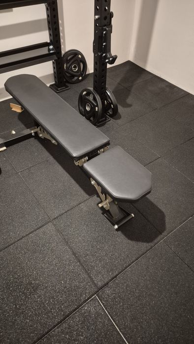 Titan Fitness bench