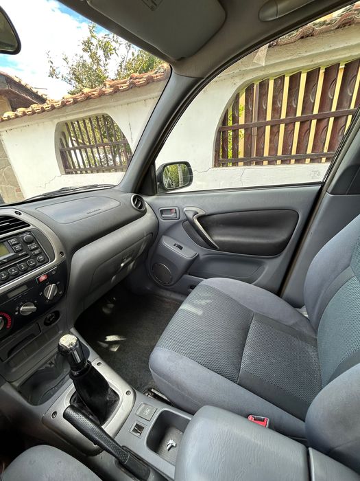 Toyota Rav 4 2D 2002 година