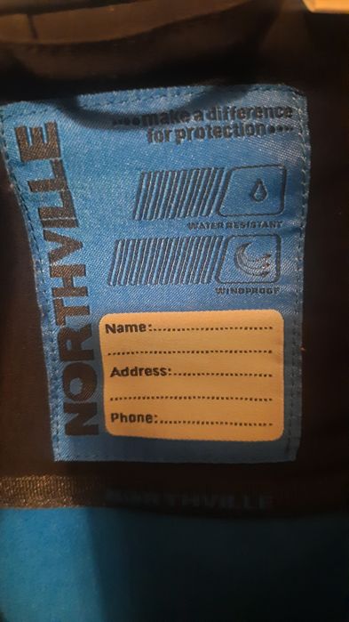 Geaca C&A impermeabila