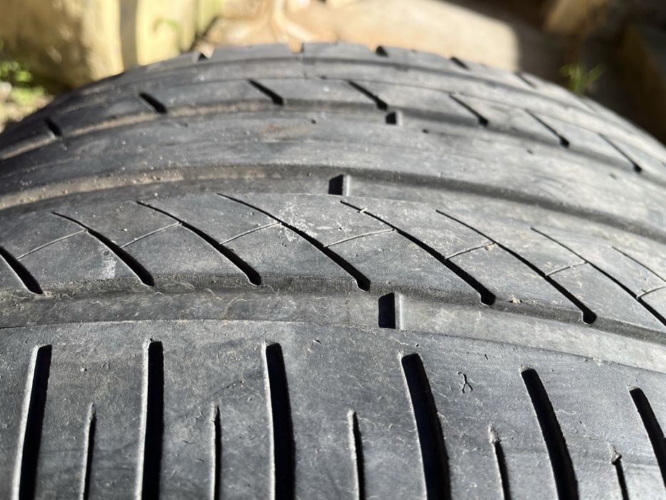 Гуми 20” 255-35 летни 2бр.Цената е за брой