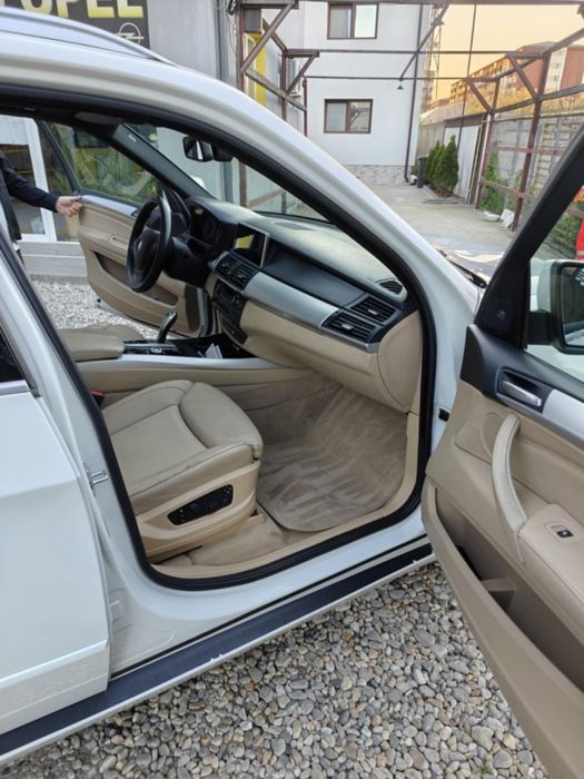 Vând  BMW X5 - 2009 - 183.000 km reali