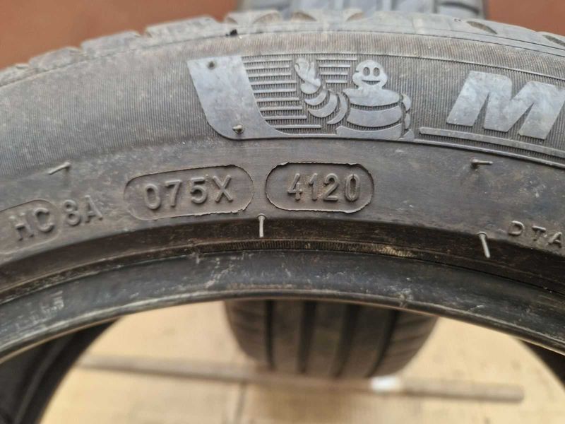 2 Michelin R17 225/45
летни гуми
DOT4120