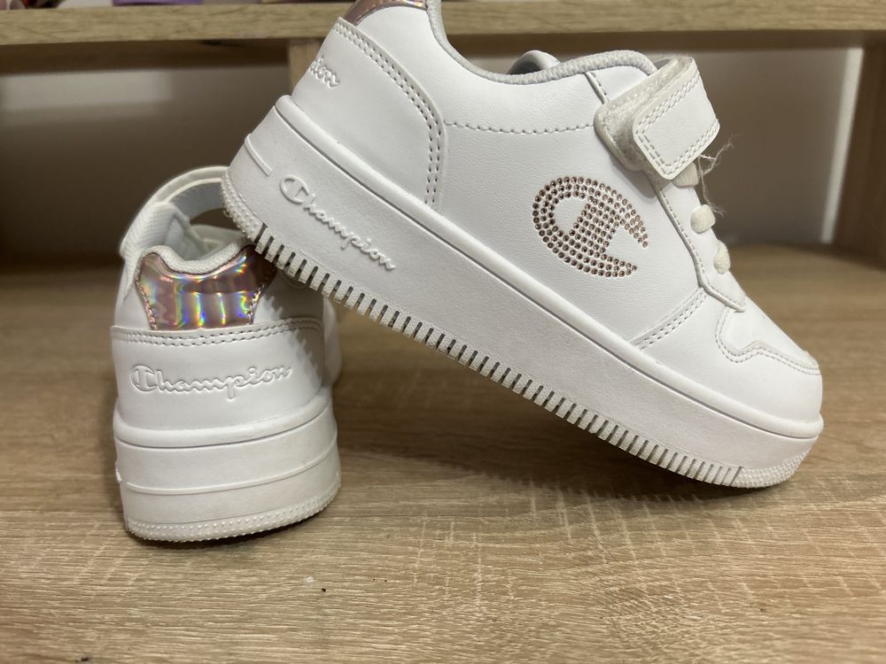 Adidasi champion fete