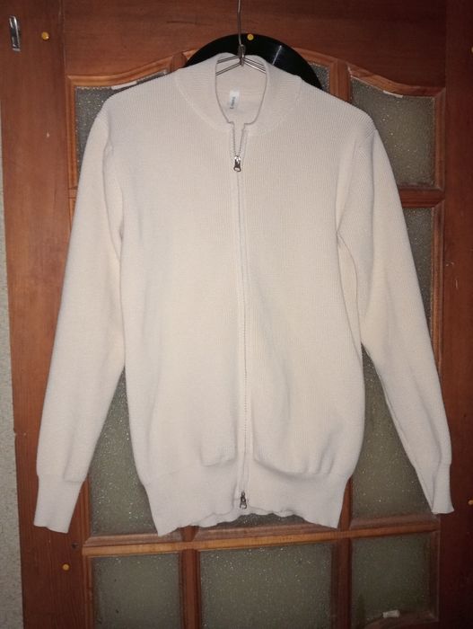 Продам мужскую кофту.