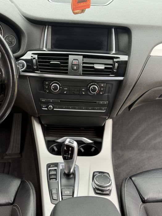 BMW X3 F25 xDrive | 190 cp | FULL LED | Harman Cardon | Lane Assist |