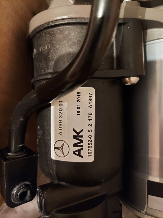 Компрессор пневмоподвески в оригинале на W222,W217,S400,S500,S63amg Me