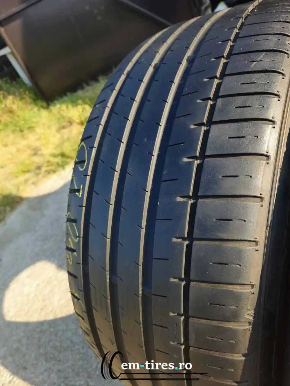 SET 2 Anvelope Vara 245/40 R20 FALKEN Azenis FK510 99Y